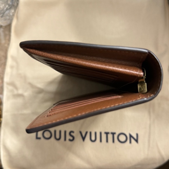 Louis Vuitton | Supreme Brazza Long Wallet Epi | Red– TC Lv brazza wallet